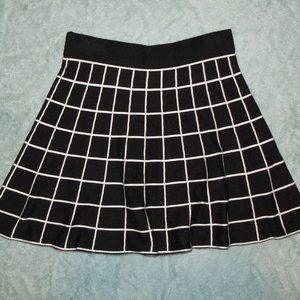 Vintage Cute Black and white skirt